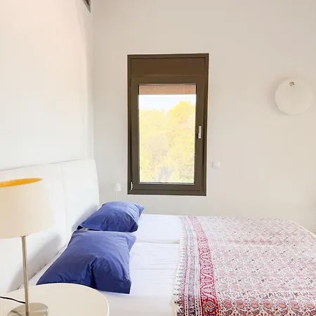 Eucalyptus 2019 Top Floor Two-Balconies Beachfront Apartment * Lefkáda