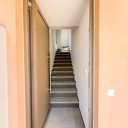 Apartament Eucalyptus 2019 Floor Two-balconies Beachfront *
