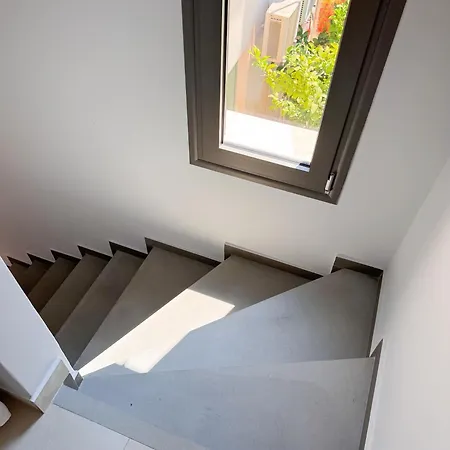 Eucalyptus 2019 Floor Two-balconies Beachfront Apartament Frínion