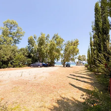 Eucalyptus--top Floor Beachfront Apartmán