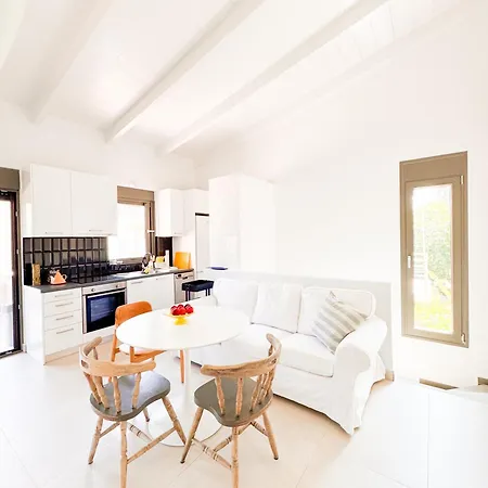 Eucalyptus--top Floor Beachfront Apartmán