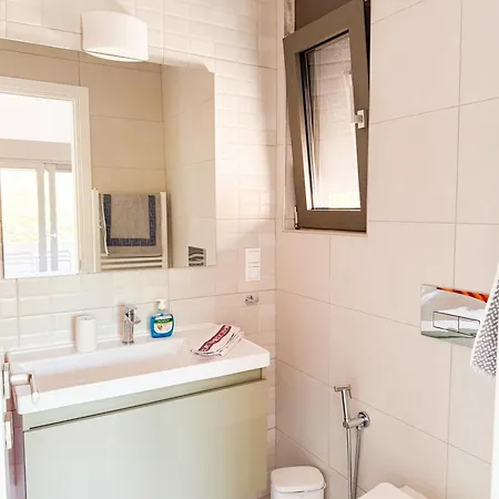 Apartmán Eucalyptus--top Floor Beachfront Lefkáda