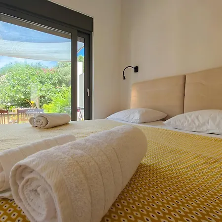 Eucalyptus 2019 Floor Two-balconies Beachfront Fríni