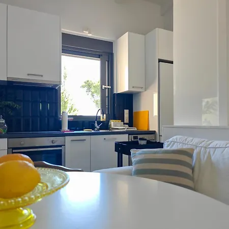 Eucalyptus 2019 Floor Two-balconies Beachfront * Fríni